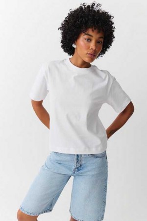 Women Gina Tricot Basic T Shirts White | 26IHFLKMQ