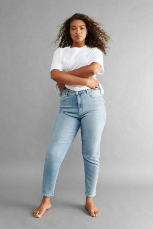 Women Gina Tricot Comfy Mom Jeans Blue | 31JIXSNPQ