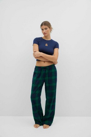 Women Gina Tricot Flannel Pyjamas Green | 16UNGXIMC