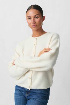 Women Gina Tricot Knitted Cardigan White | 39MLGNTZE