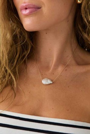 Women Gina Tricot Natural Pearl Necklace White | 27QAFUOKG