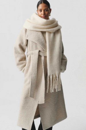 Women Gina Tricot Soft Chunky Scarf White | 73BSUQVDW