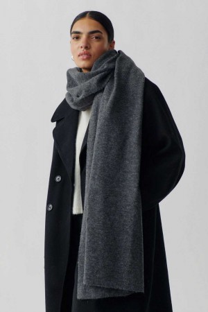 Women Gina Tricot Soft Knitted Scarf Grey | 50PQMDCZF