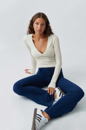 Women Gina Tricot Soft Touch V-neck Top Beige | 24VFGUHYR