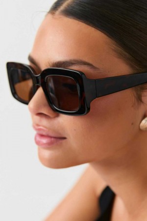 Women Gina Tricot Square Shaped Sunglasses Beige | 02IKSXHUN