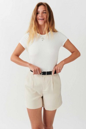 Women Gina Tricot Tailored Bermuda Shorts White | 90SLIPMGK
