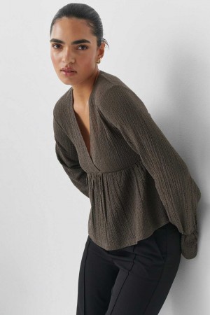 Women Gina Tricot Textured Top Brown | 48KZBGONP