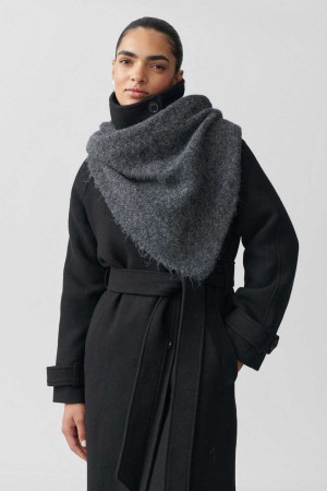 Women Gina Tricot Triangle Scarf Grey | 62OVJDGYW