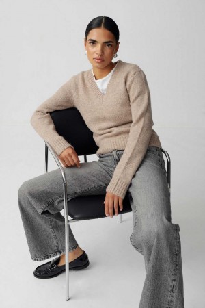 Women Gina Tricot V-neck Knitted Sweaters Beige | 67JHLGPMY